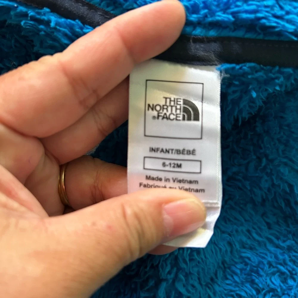 The Northface fleece vest. Size 12-18 months . Used twice - Picture 7 of 8